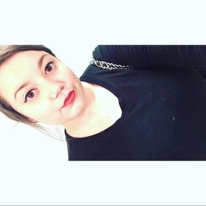 Meet your Posher, Monica